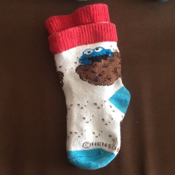 6 Pairs of Toddler Socks - Picture 2 of 7